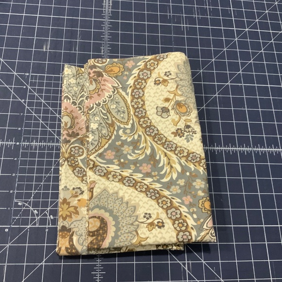 Pottery Barn King Duvet and shams - Picture 4 of 9